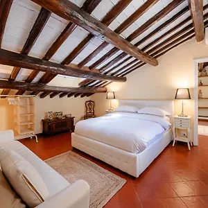Luxury Pantheon Apartment Rome